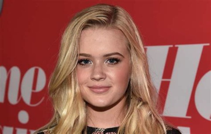 Ava Elizabeth Phillippe Height, Weight, Measurements, Bra Size, Shoe Size