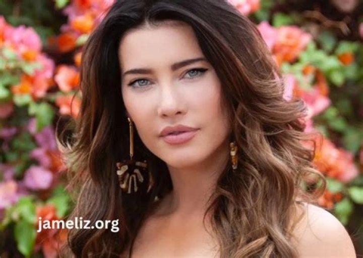 Jacqueline MacInnes Wood Net Worth