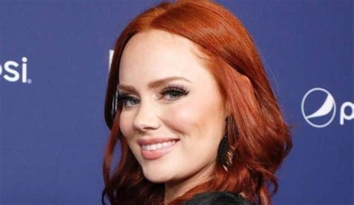 Kathryn Dennis Height, Weight, Measurements, Bra Size, Shoe Size