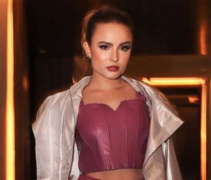 Larissa Manoela Net Worth
