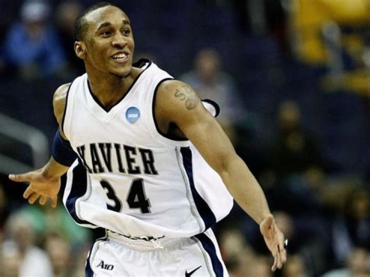 Stanley Burrell (basketball)